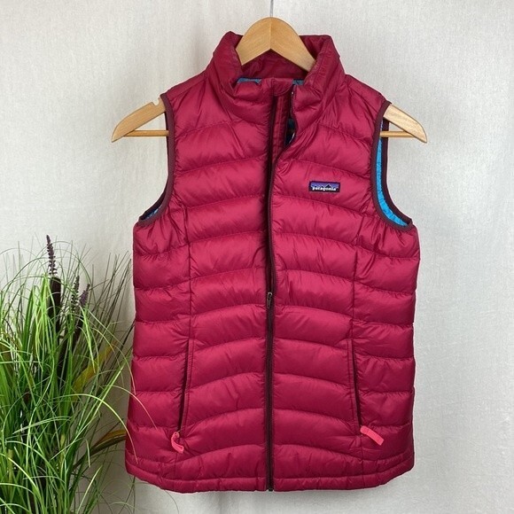 Patagonia Red Sleeveless Zip Up Down Filled Vest XL